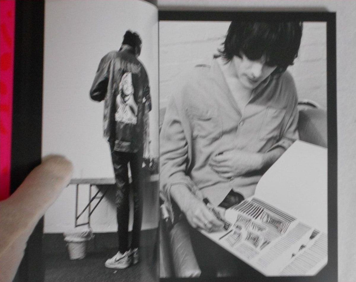 Valerie Phillips — Little Baby Nothings: Manic Street Preachers, inside pages 8