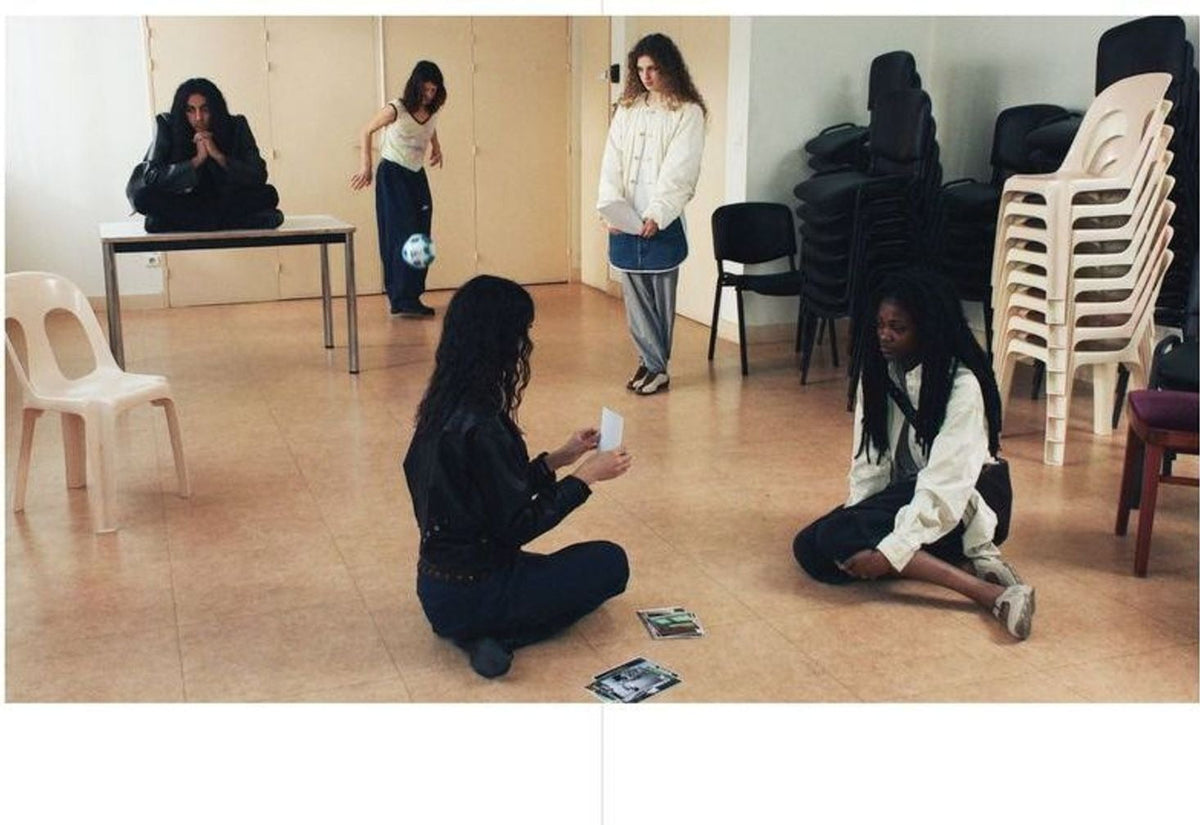 Aleï — Issue 14, inside pages 10