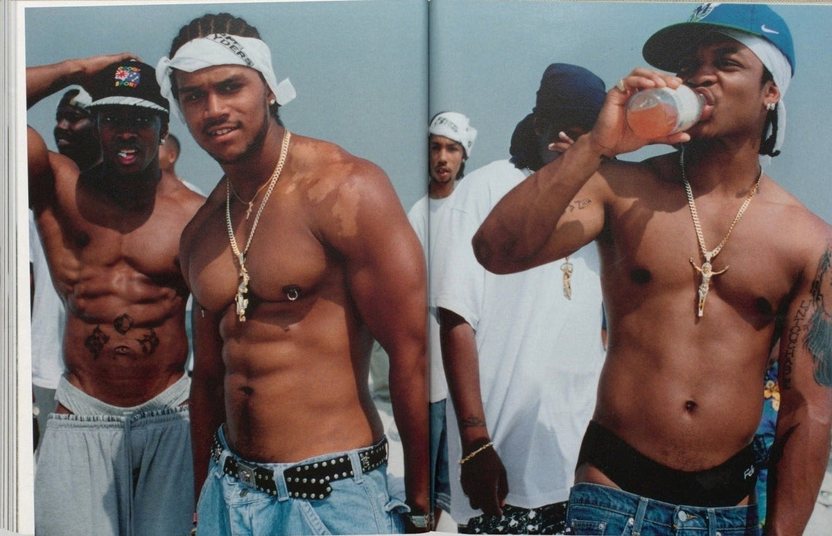 Maï Lucas, All Eyes On Me, inside pages 10