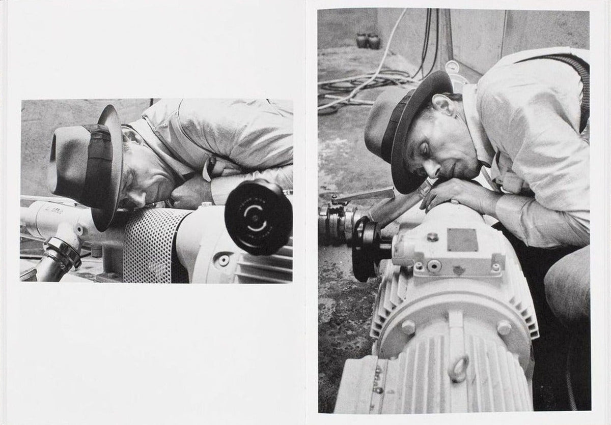 Joseph Beuys, Honey is flowing in all directions, inside pages 3