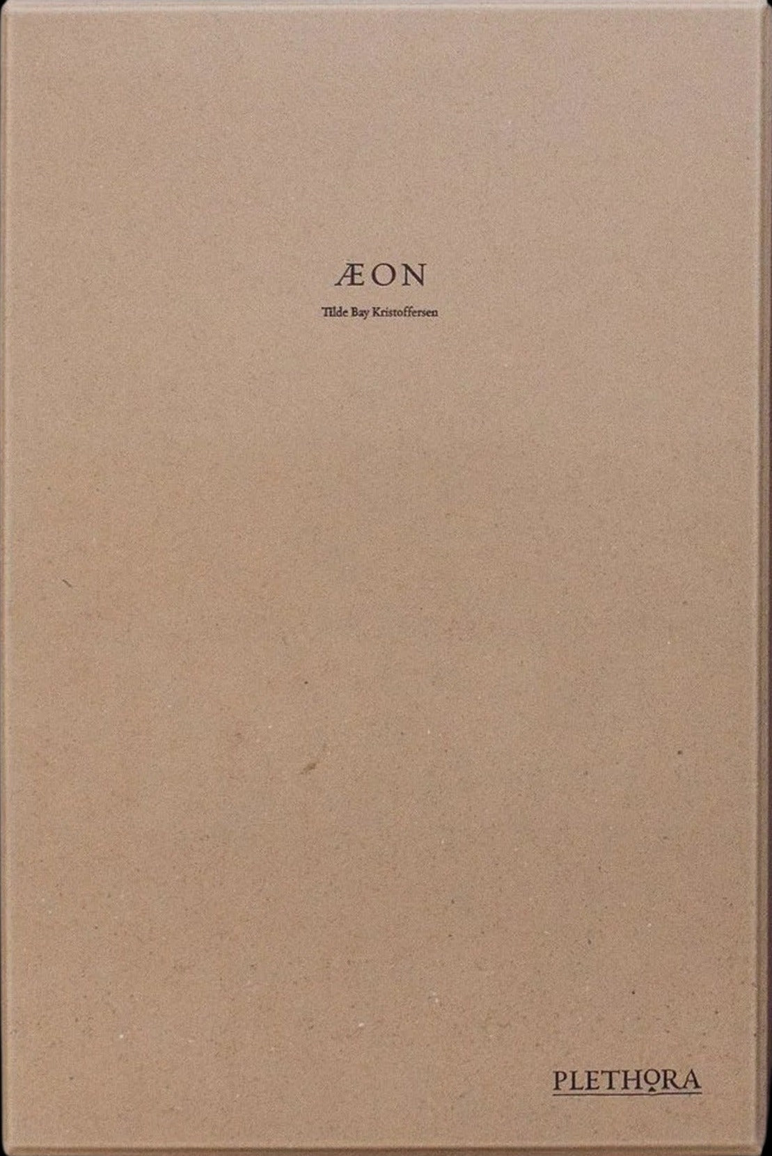 Tilde Bay Kristoffersen, ÆON, cover