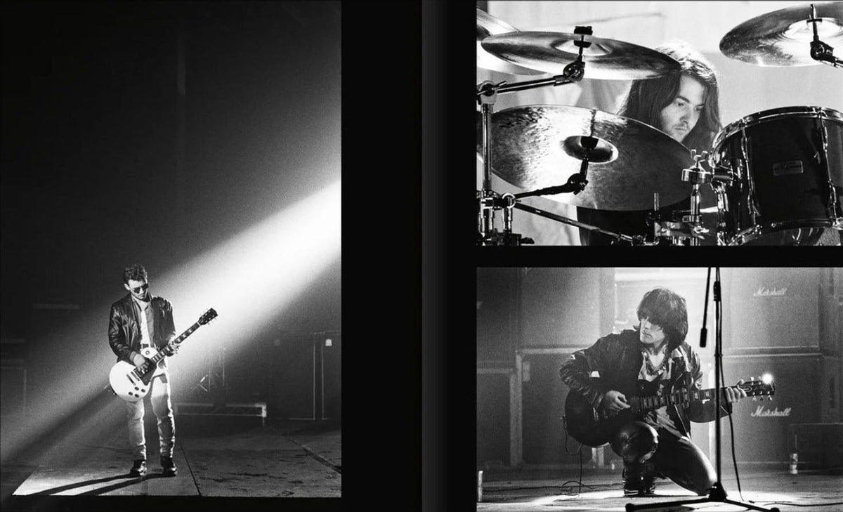Valerie Phillips — Little Baby Nothings: Manic Street Preachers, inside pages 1