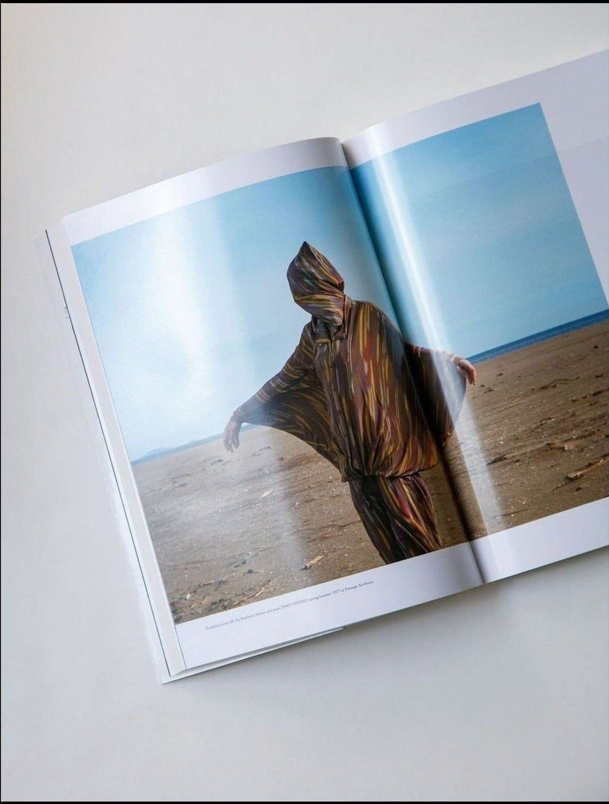 Encens — Issue 53, inside pages 1