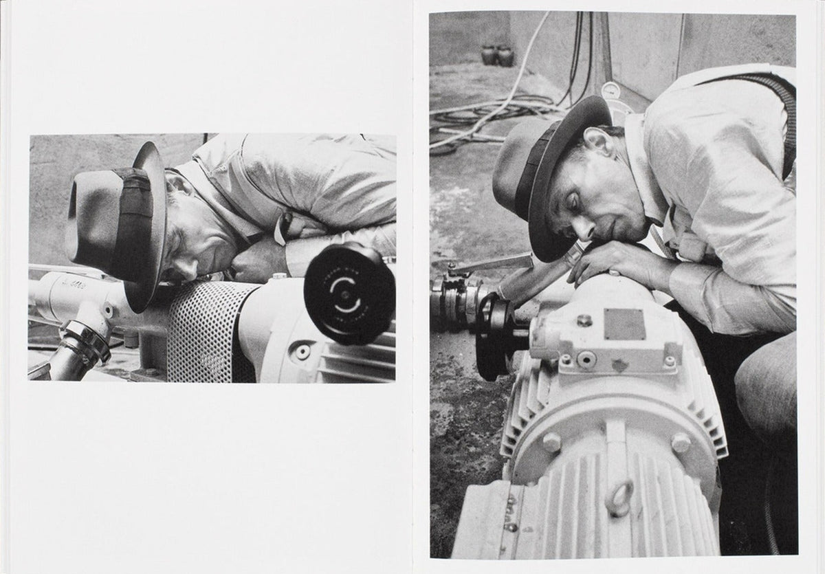 Joseph Beuys, Honey is flowing in all directions, inside pages 8